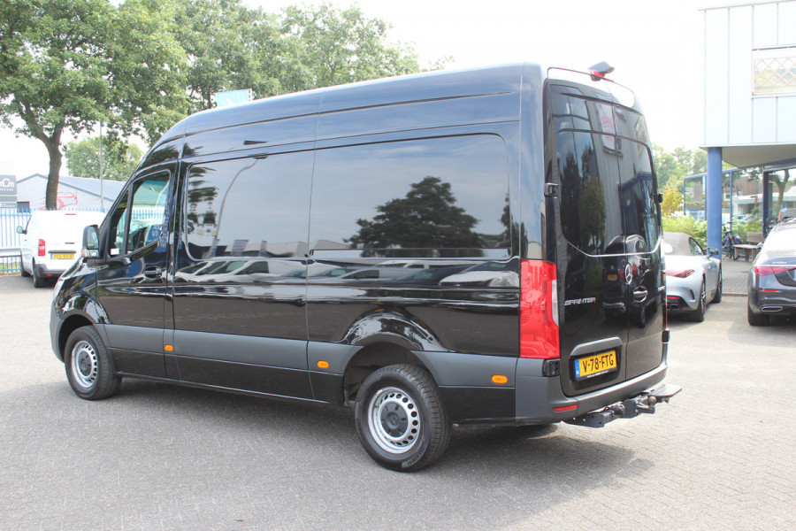 Mercedes-Benz Sprinter 317 CDI L2H2 3500 KG trekhaak, MBUX met camera en Apple Carplay / Android Auto