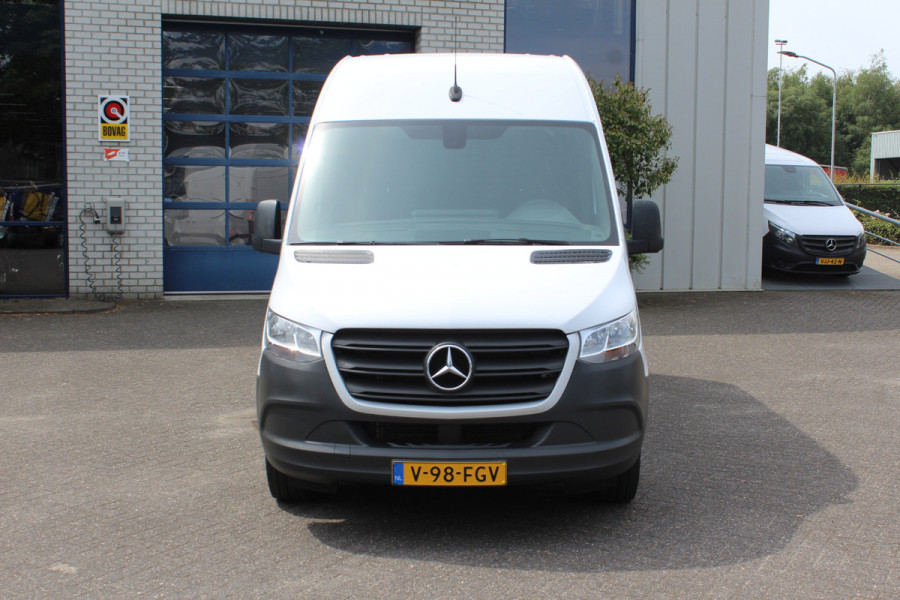 Mercedes-Benz Sprinter 317 CDI L2H2 RWD MBUX met camera, Airbag bijrijder, Etc.