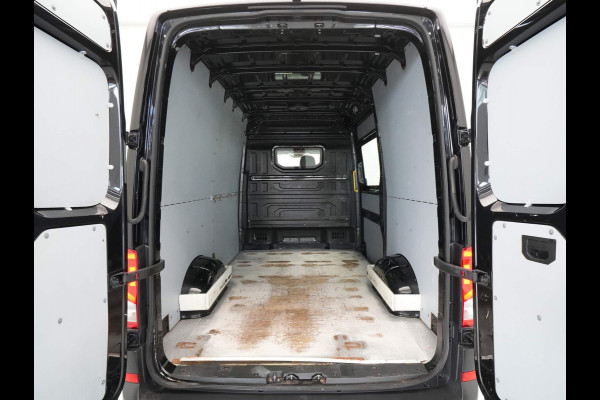 Volkswagen Crafter 35 2.0 TDI 140pk DSG L3H3 Navigatie Camera Stuuverwarming Verw. Voorruit