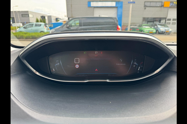 Peugeot 5008 1.6 e-THP LED Pano Navi 7 pers. Carplay 360 Cam