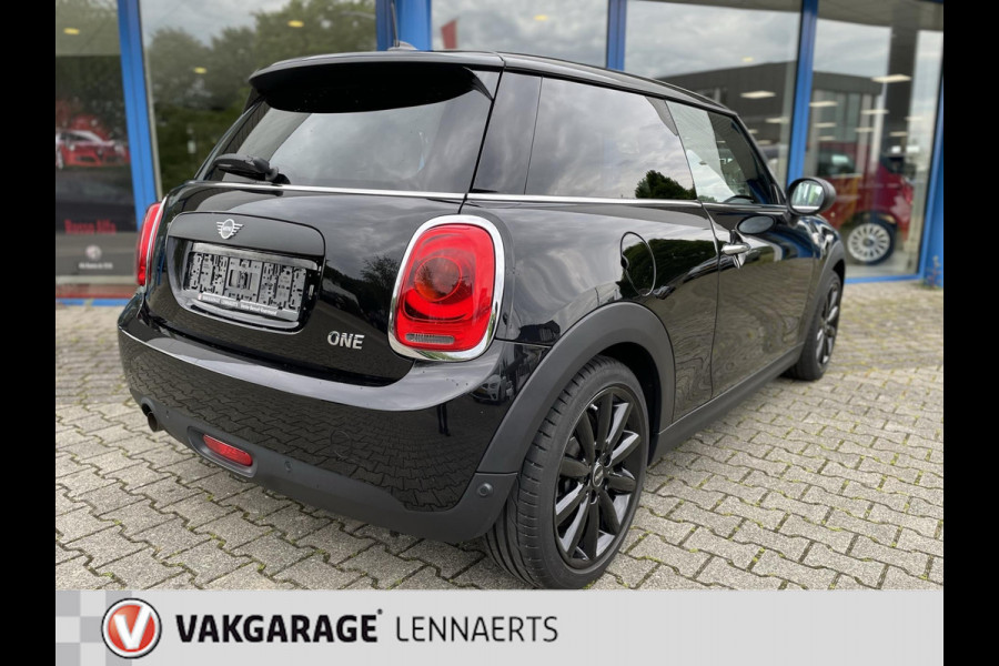 MINI Mini 1.5 One Blackyard (Rijklaarprijs/12mnd garantie)