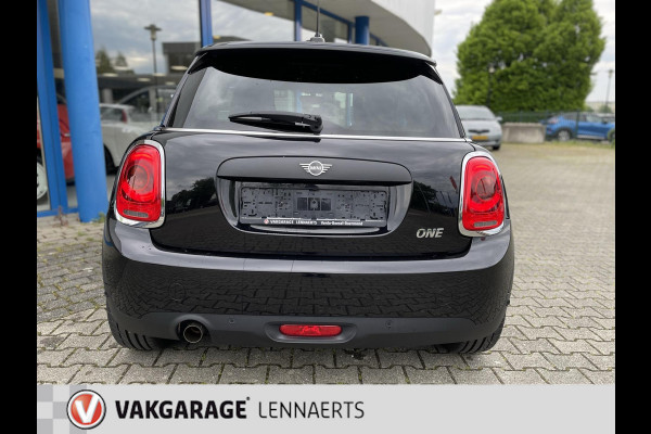 MINI Mini 1.5 One Blackyard (Rijklaarprijs/12mnd garantie)