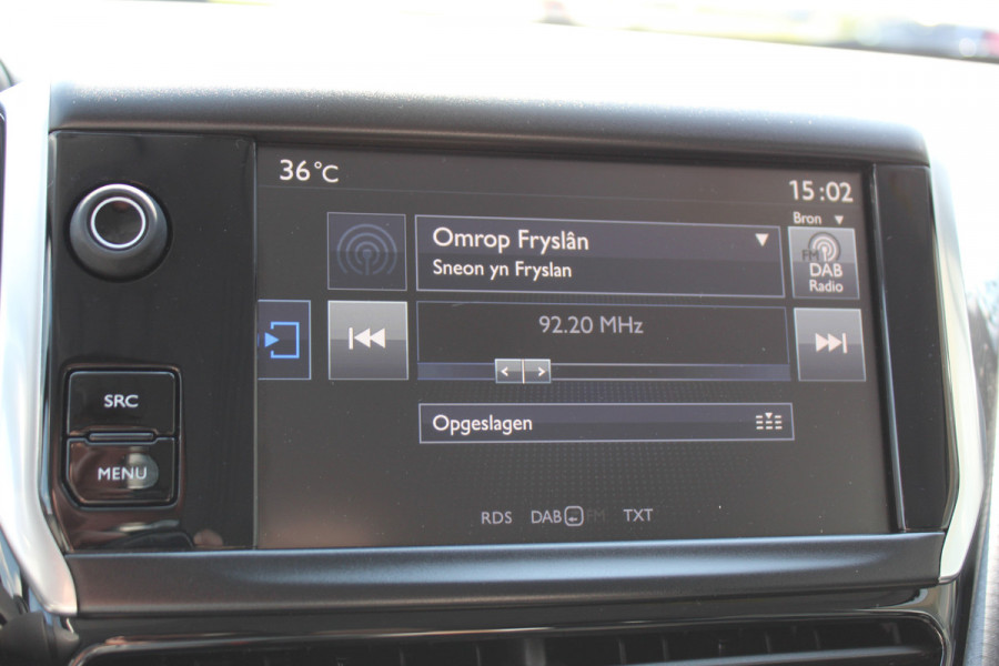 Peugeot 2008 , 111pk , 44668km 1.2 PureTech Allure , Navigatie , Camera , DAB Parkeersensoren V+A , Dakrailing