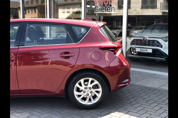 Toyota Auris 1.8 Hybrid Dynamic | Navigatie, Parkeercamera, Cruise control, Climate control, Bluetooth, Stuurbediening