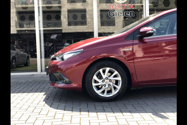 Toyota Auris 1.8 Hybrid Dynamic | Navigatie, Parkeercamera, Cruise control, Climate control, Bluetooth, Stuurbediening