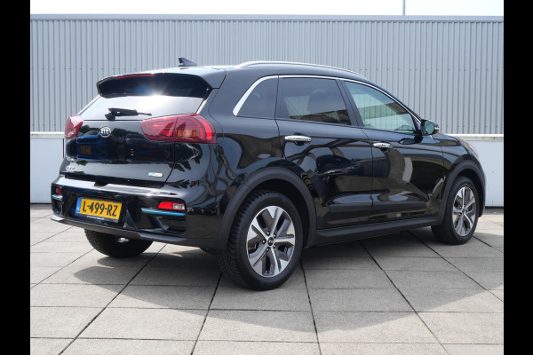 Kia e-Niro DynamicPlusLine 64 kWh | Schuif/Kantel dak | Navigatie | Achteruitrijcamera | Carplay | SEPP Subsidie € 2.000,- beschikbaar