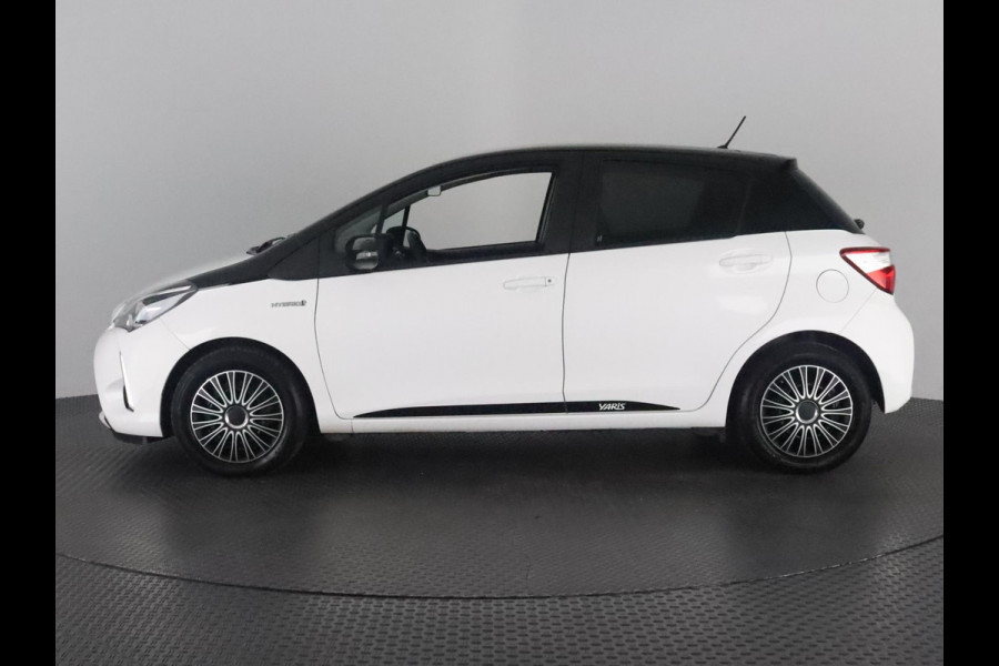 Toyota Yaris 1.5 Hybrid Aspiration Bi-Tone Automaat Garantie tot 6-2027* !!