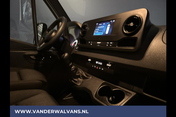 Mercedes-Benz Sprinter 317 CDI 170pk Bakwagen Laadklep Euro6 Airco | 990kg Laadvermogen | Camera Apple Carplay, Android Auto, Chauffeursstoel, Stoelverwarming, Bijrijdersbank