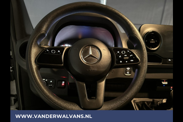 Mercedes-Benz Sprinter 317 CDI 170pk Bakwagen Laadklep Euro6 Airco | 990kg Laadvermogen | Camera Apple Carplay, Android Auto, Chauffeursstoel, Stoelverwarming, Bijrijdersbank