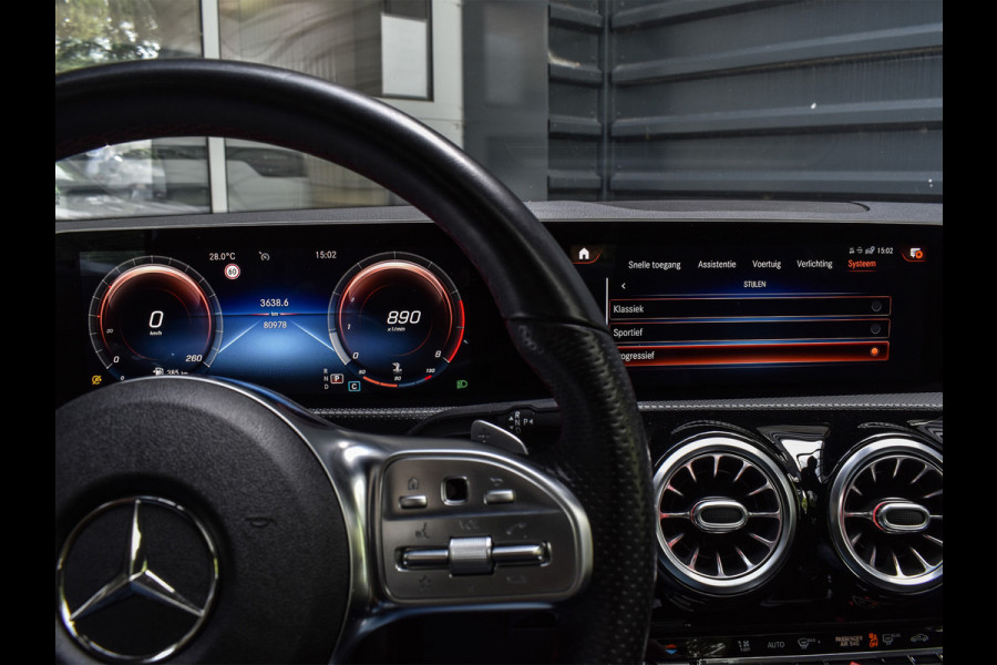 Mercedes-Benz CLA-Klasse 200 Premium Plus AMG LINE | PANORAMADAK | AMBIANCE SFEER VERLICHTING | LED | STOELVERWARMING