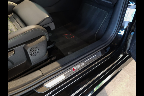 Audi A3 Limousine 2.5 TFSI RS 3 Quattro 400 pk Hulk Edition B&O|Panorama|Adaptive Cruise|Keyless|Sportstoelen|Fijnnappa|Carbon|Full LED