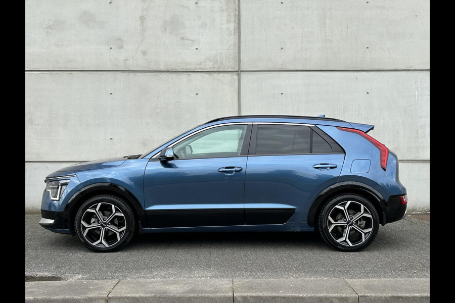 Kia Niro 1.6 GDi Hybrid ExecutiveLine Automaat | Harman/Kardon | Leder | Schuif-/Kanteldak | Camera | Navi | 18" Velgen | Stoelverkoeling | Apple CarPlay/Android Auto | Stuur-/Stoelverwarming | Key-Less | Clima | PDC | Cruise | LED |