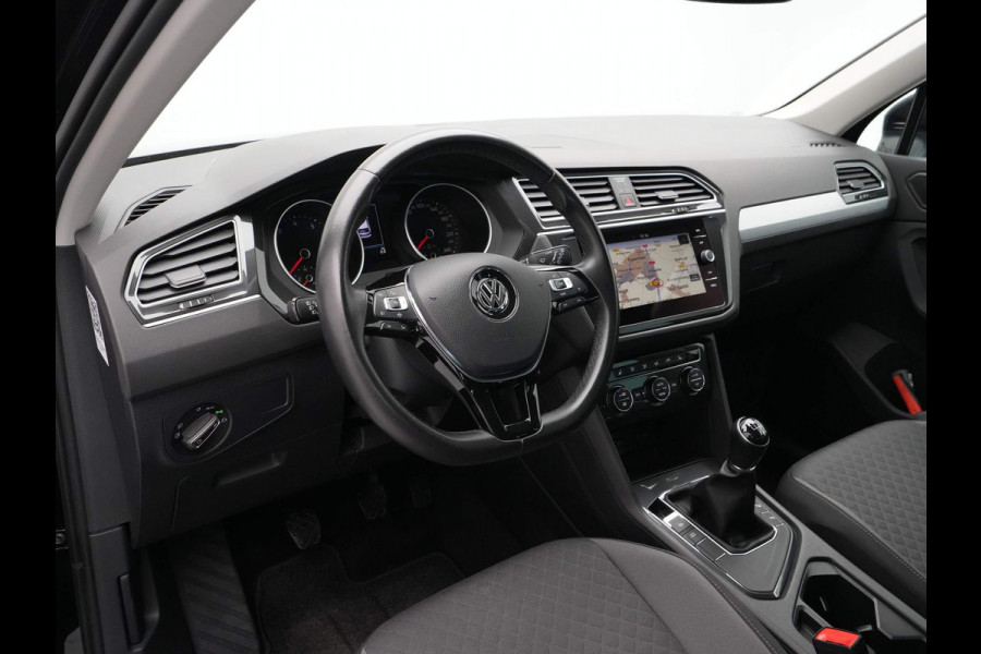 Volkswagen Tiguan 1.5 TSI 150pk Comfortline Business Navigatie Camera Stoelverwarming Acc 185