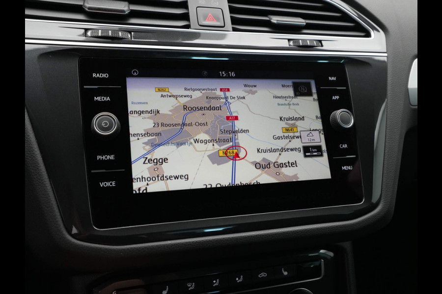 Volkswagen Tiguan 1.5 TSI 150pk Comfortline Business Navigatie Camera Stoelverwarming Acc 185