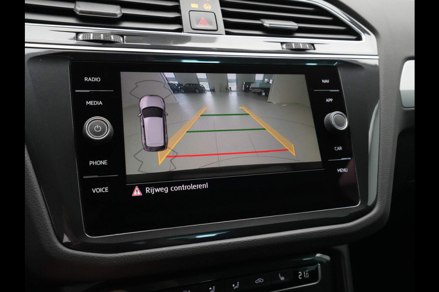 Volkswagen Tiguan 1.5 TSI 150pk Comfortline Business Navigatie Camera Stoelverwarming Acc 185