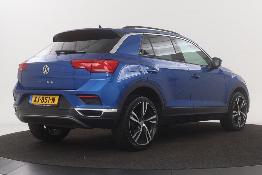 Volkswagen T-Roc 1.0 Style | Stoelverwarming | Navigatie | PDC | Full LED | Bluetooth | Climate control | Cruise control