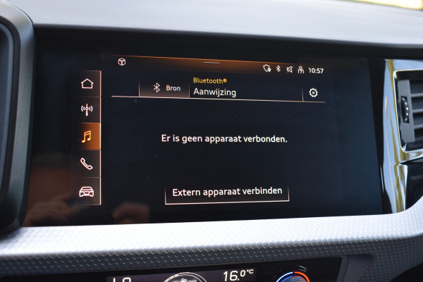 Audi A1 Sportback 30 TFSI S edition 2x S-line Automaat 2-tone