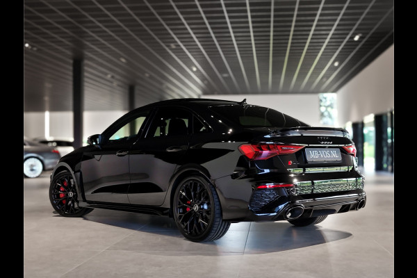 Audi RS3 Limousine 2.5 TFSI Quattro 400pk Hulk Edition B&O|Panorama|Adaptive Cruise|Keyless|Sportstoelen|Fijnnappa|Carbon|Full LED