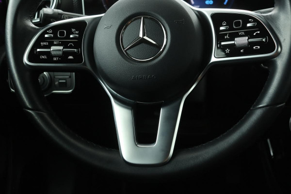 Mercedes-Benz A-Klasse 250e Progressive | Sfeerverlichting | Widescreen | Trekhaak | Adaptive Cruise | Stoelverwarming | Park Assist | Carbon