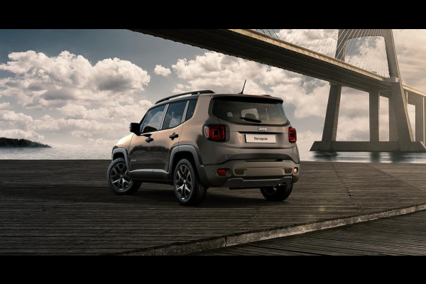 Jeep Renegade 1.5T e-Hybrid Summit | MY24 | Leder | Schuif/Kanteldak | 18" | Winter Pack | Beschikbaarheid in overleg !