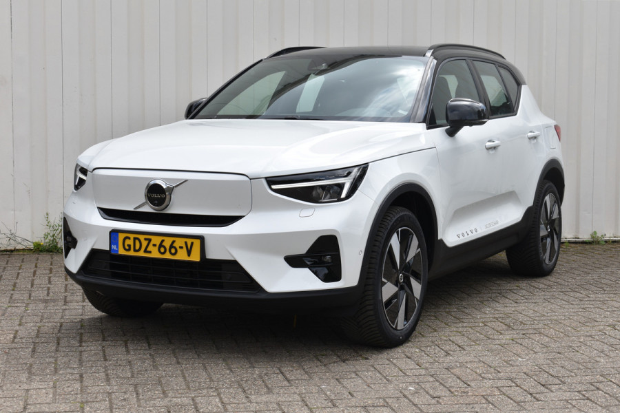 Volvo XC40 Single Motor Extended Range Ultimate 82 kWh | Panodak | Blis | Elektrische stoel met geheugen | Achteruitrij camera |