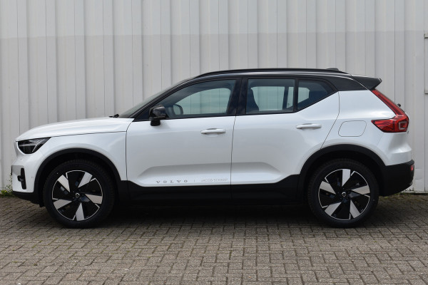 Volvo XC40 Single Motor Extended Range Ultimate 82 kWh | Panodak | Blis | Elektrische stoel met geheugen | Achteruitrij camera |