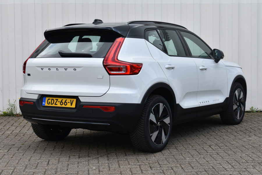 Volvo XC40 Single Motor Extended Range Ultimate 82 kWh | Panodak | Blis | Elektrische stoel met geheugen | Achteruitrij camera |