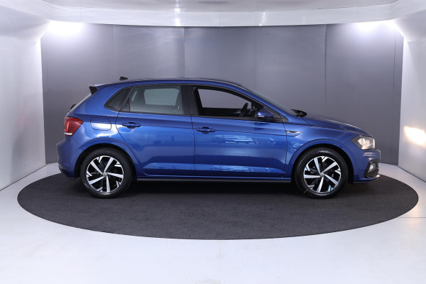 Volkswagen Polo 1.0 TSI Highline R-Line 95 pk | Navigatie | Parkeersensoren | Achteruitrijcamera | Adaptieve cruise control |