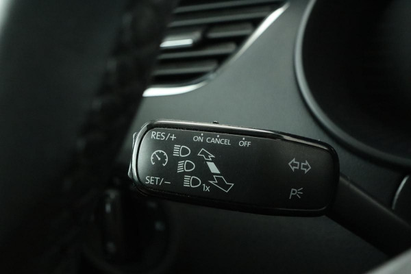 Škoda Octavia 1.5 TSI Edition Plus | Trekhaak | Stoelverwarming | Carplay | Full LED | PDC | Navigatie | Climate control | Bluetooth