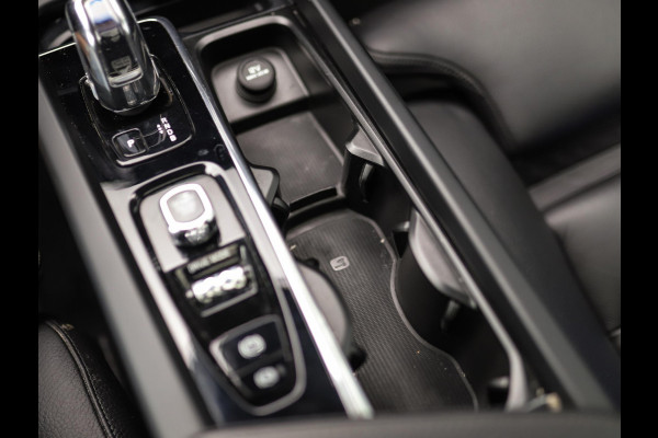 Volvo XC60 2.0 T8 Twin Engine AWD Inscription | BTW | Trekhaak | Camera | Leder | Carplay | Stoelverw. | Pano