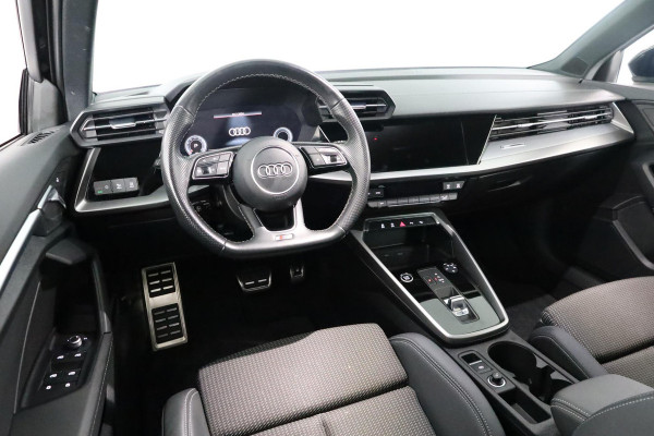 Audi A3 Sportback 30 TFSI S-line edition 110 pk S-tronic | Verlengde garantie | Navigatie | Parkeersensoren (Park assist) | Cruise control | Full-LED koplampen |