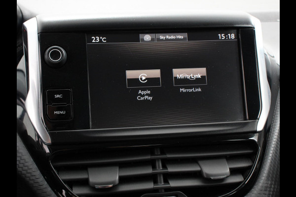 Peugeot 2008 1.2 PureTech Automaat Blue Lion | Airco | Navigatier | Apple Carplay | Lichtmetalen Velgen | Cruise Control