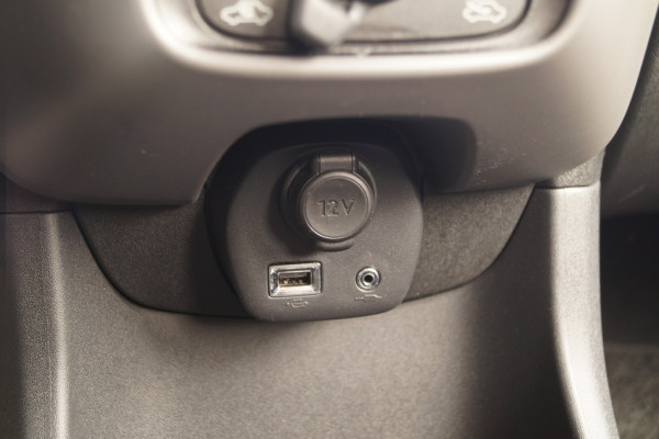 Peugeot 108 1.0 e-VTi Active Pack Techno -AIRCO-CAM-CARPLAY-