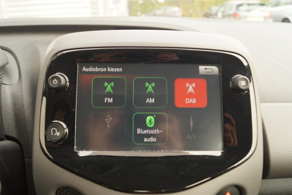 Peugeot 108 1.0 e-VTi Active Pack Techno -AIRCO-CAM-CARPLAY-