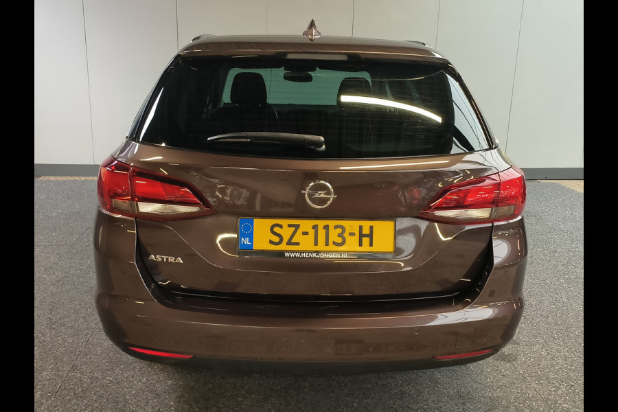 Opel Astra Sports Tourer 1.0 Online Edition uit 2018 Rijklaar + 12 maanden Bovag-garantie Henk Jongen Auto's in Helmond,  al 50 jaar service zoals 't hoort!