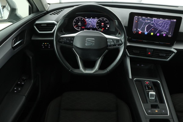 Seat Leon 1.5 eTSI FR | Trekhaak | Stoel & stuurverwarming | Carplay | Navigatie | Camera | Adaptive cruise | Keyless | Full LED