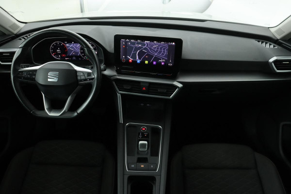 Seat Leon 1.5 eTSI FR | Trekhaak | Stoel & stuurverwarming | Carplay | Navigatie | Camera | Adaptive cruise | Keyless | Full LED