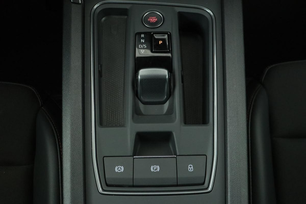 CUPRA Leon 1.5 eTSI Edition Plus | Stoel & stuurverwarming | Adaptive cruise | Carplay | Camera | Park Assist | Keyless | Full LED | Sportstoelen