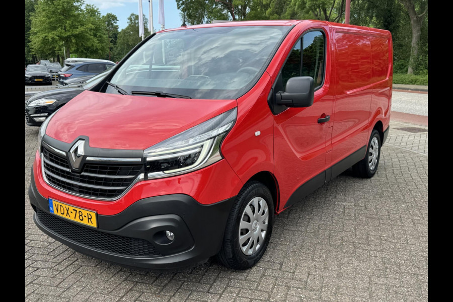 Renault Trafic 2.0 dCi 145 T29 L1H1 Comfort SCI 145pk Cruise control | Achteruitrijcamera | Airco | 3 zits