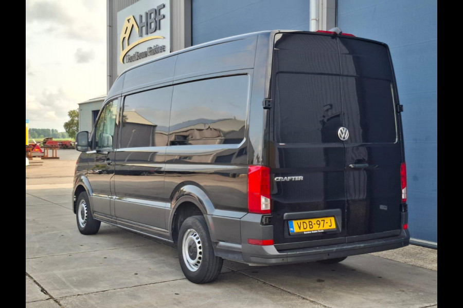 Volkswagen Crafter 35 2.0 TDI L3H3 Highline AIRCO / CRUISE CONTROLE / NAVI / EURO 6 / 3 ZITS
