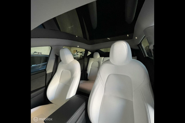 Tesla Model Y RWD MMX PACK WIT INTERIEUR