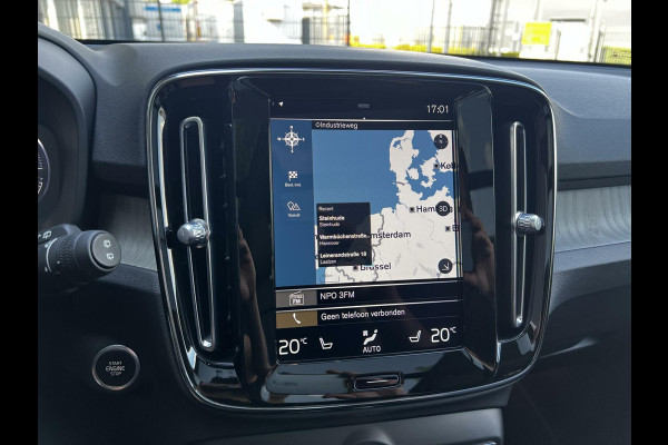 Volvo XC40 1.5 T4 Recharge Inscription PANORAMADAK TREKHAAK