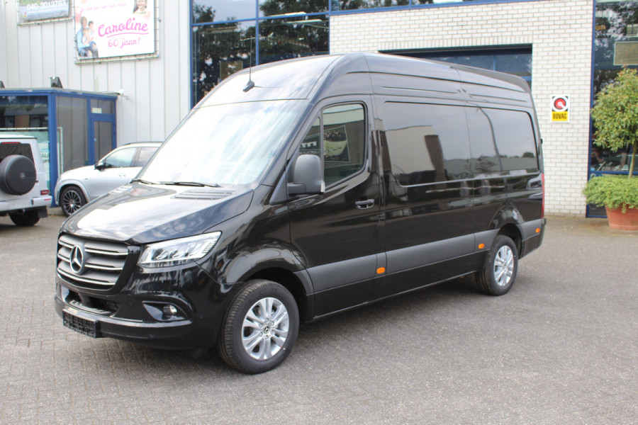 Mercedes-Benz Sprinter 319 CDI L2H2 LED, 3500 kg Trekhaak, MBUX met Apple Carplay / Android Auto