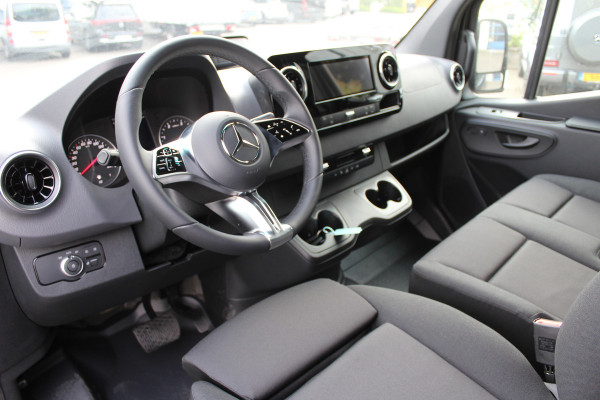 Mercedes-Benz Sprinter 319 CDI L2H2 LED, 3500 kg Trekhaak, MBUX met Apple Carplay / Android Auto