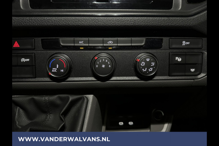 Volkswagen Crafter 2.0 TDI 140pk L3H3 L2H2 Euro6 Airco | Camera | Apple Carplay | 3000kg Trekhaak Android Auto, Cruisecontrol, Chauffeursstoel, Bijrijdersbank