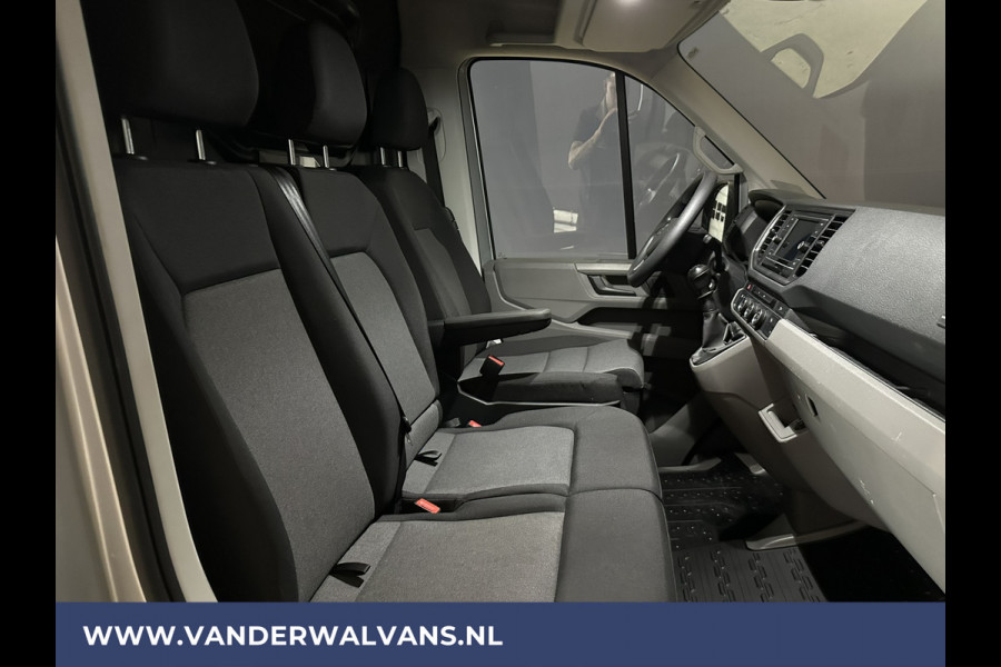 Volkswagen Crafter 2.0 TDI 140pk L3H3 L2H2 Euro6 Airco | Camera | Apple Carplay | 3000kg Trekhaak Android Auto, Cruisecontrol, Chauffeursstoel, Bijrijdersbank