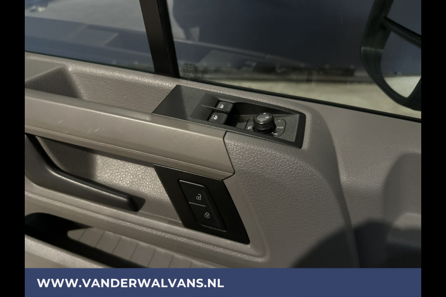 Volkswagen Crafter 2.0 TDI 140pk L3H2 L2H1 Euro6 Airco | 2x Zijdeur | Camera | Apple Carplay Android Auto, Bijrijdersbank