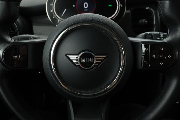 MINI One 1.5 Essential | Carplay | Navigatie | Full LED | Airco | DAB+