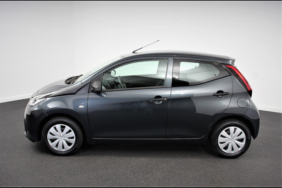 Toyota Aygo 1.0 VVT-i x-fun | Airco | Bluetooth | Led | 5 deurs