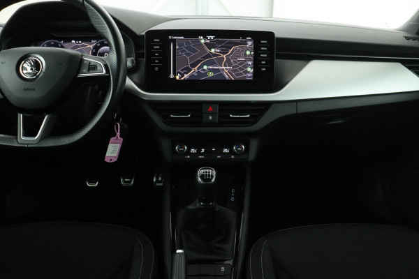 Škoda Kamiq 1.0 TSI Sport | Virtual Cockpit | Camera | Alcantara | Carplay | Full LED | Navigatie | DAB | Climate control | Cruise control